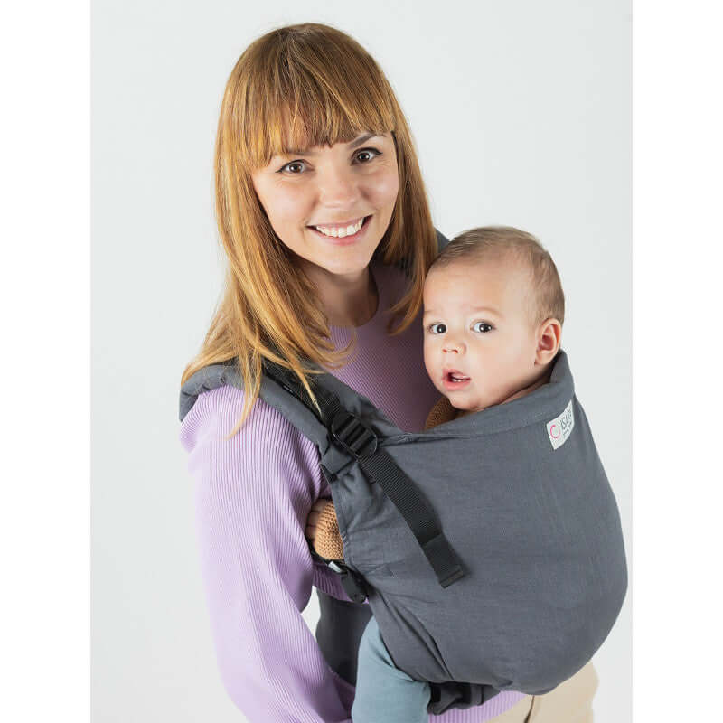 Isara Preschooler (up to 30kg) - Graphite Linen baby carrier with smiling mother holding a child | Babymaxi