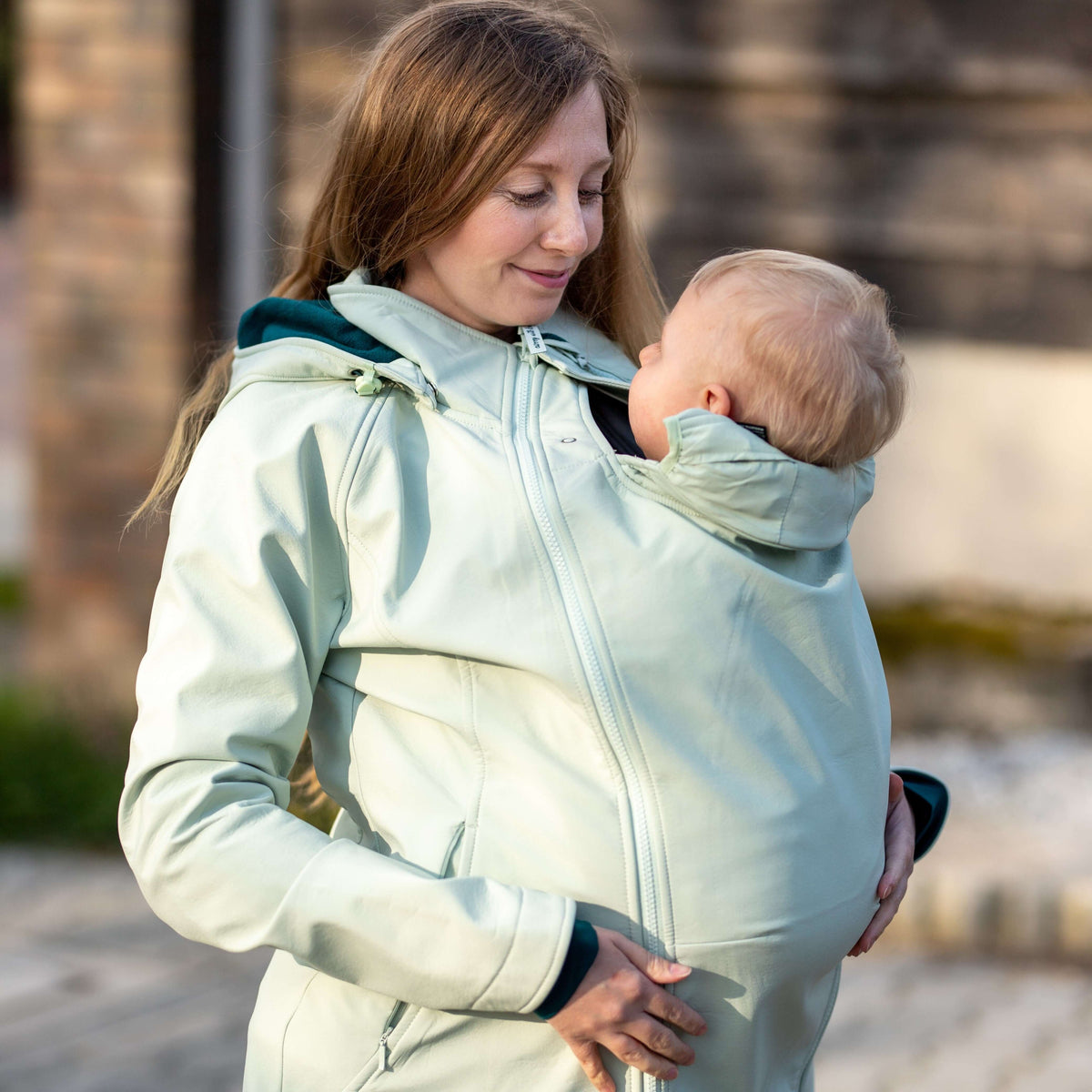 chaqueta-porta-bebe-mamalila-softshell-allrounder-mint-babymaxi