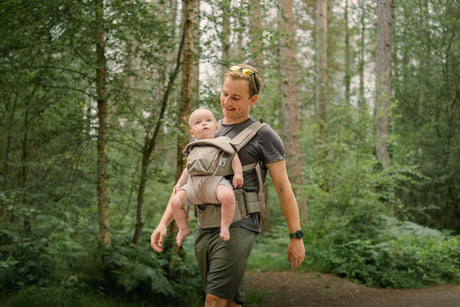 Shop Osprey Poco Soft Child Carrier LT - Tan Concrete at Babymaxi