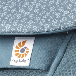 Ergobaby Omni Breeze Twilight Blue Daisies - baby carrier
