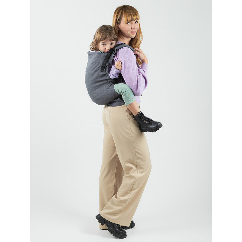 Shop Isara Isara Preschooler Full Buckle - Graphite Linen at Babymaxi