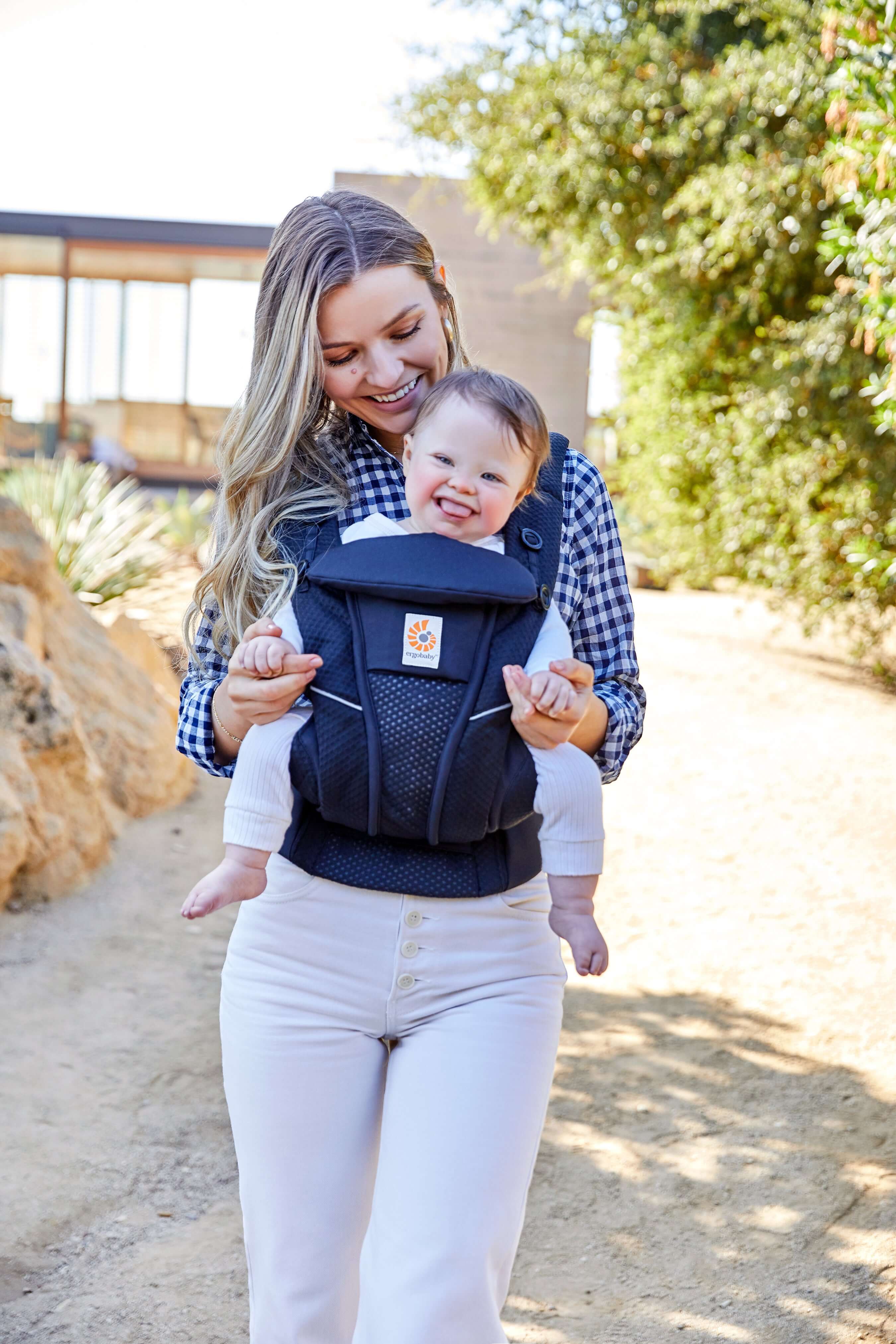 Baby carrier: Ergobaby Omni Breeze - Midnight Blue | Babymaxi
