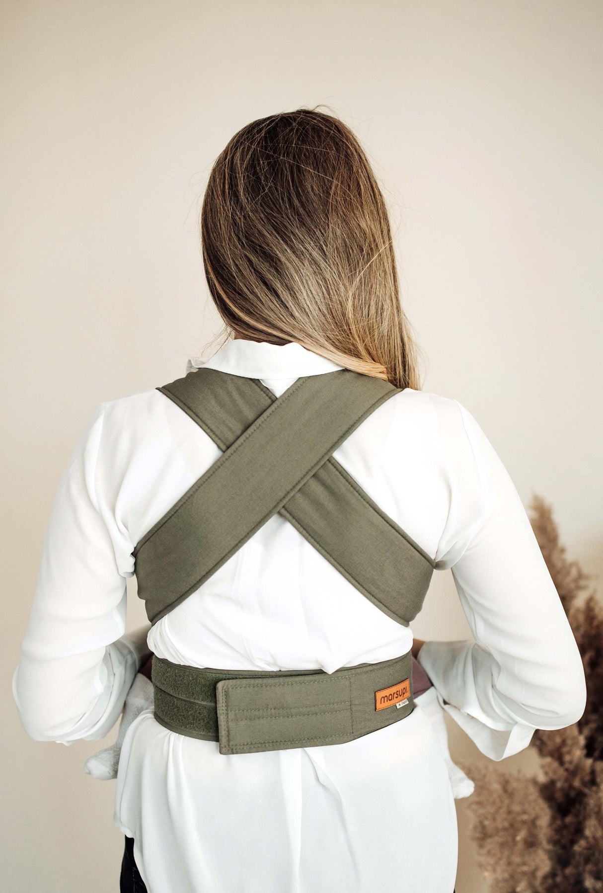 Marsupi Classic - Olive baby carrier showing ergonomic design from the back | Babymaxi