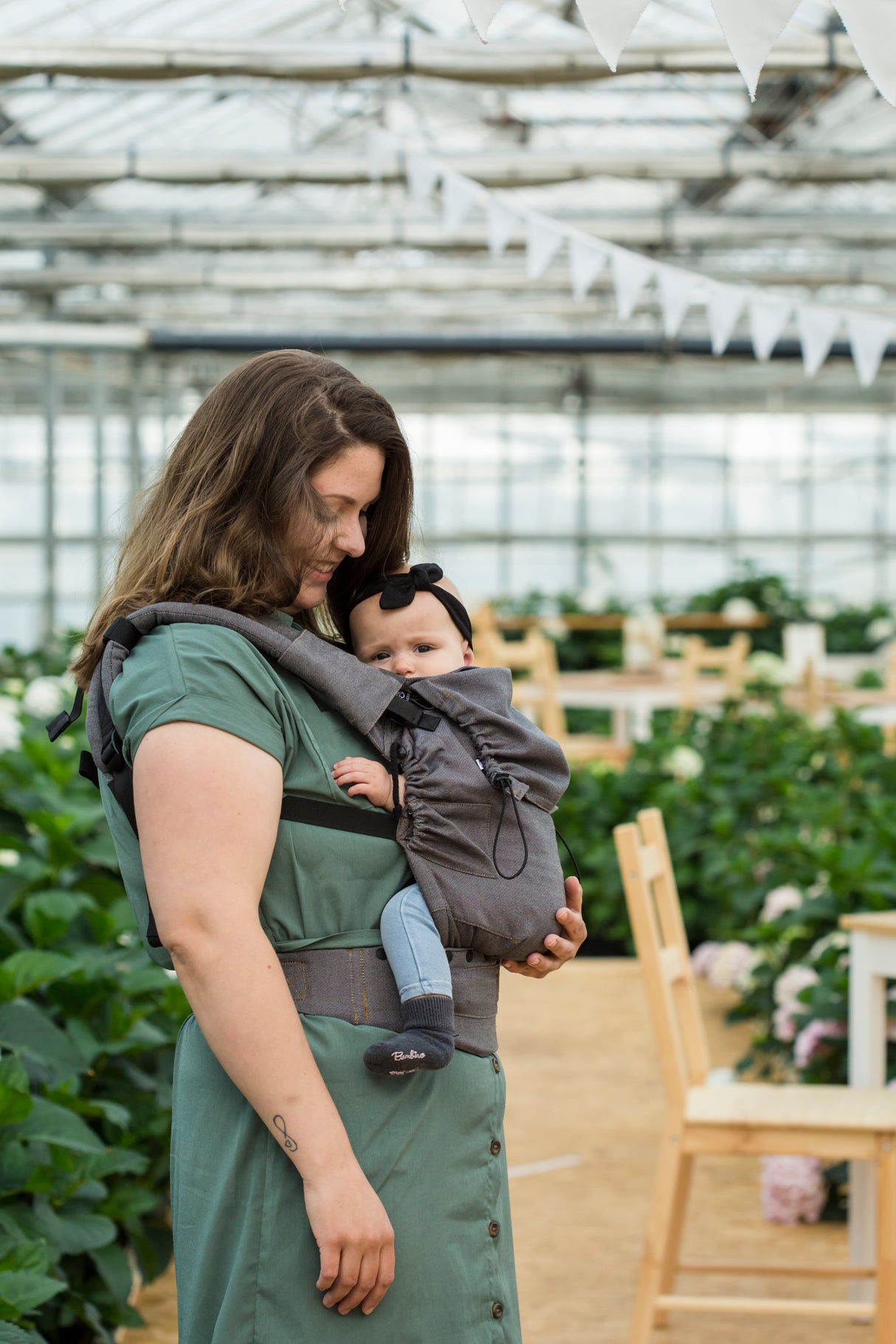 Neko Switch Baby Carrier - Bold, 2 extra hoods