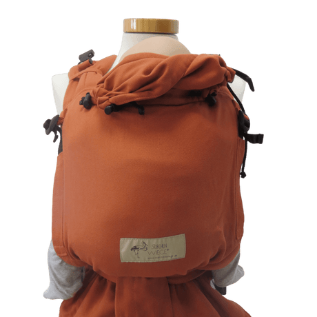 Storchenwiege Talemo Baby Carrier - Terra in earthy brown color, designed for comfort and adaptability | Babymaxi