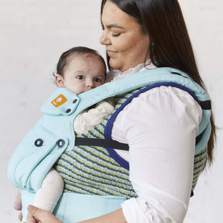 Tula Linen Explore - Robin baby carrier in use by mother with baby, ergonomic design for comfort | Babymaxi